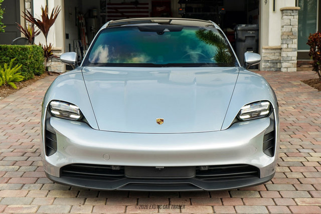 Used 2024 Porsche Taycan GTS image 13