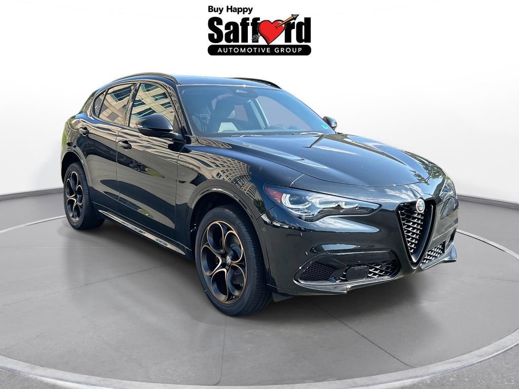 New 2025 Alfa Romeo Stelvio Sprint AWD/4WD image 10