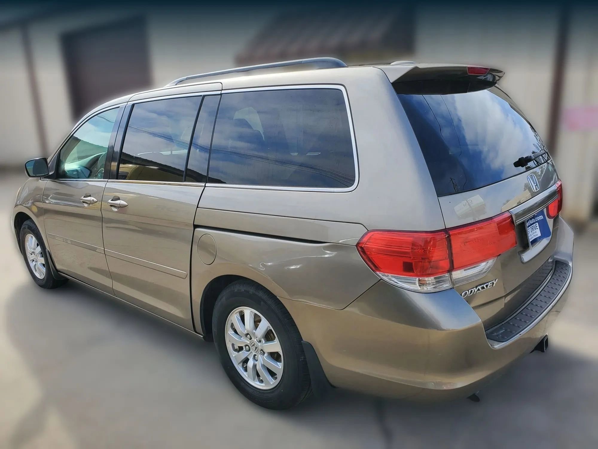 Used 2010 Honda Odyssey EX-L image 9