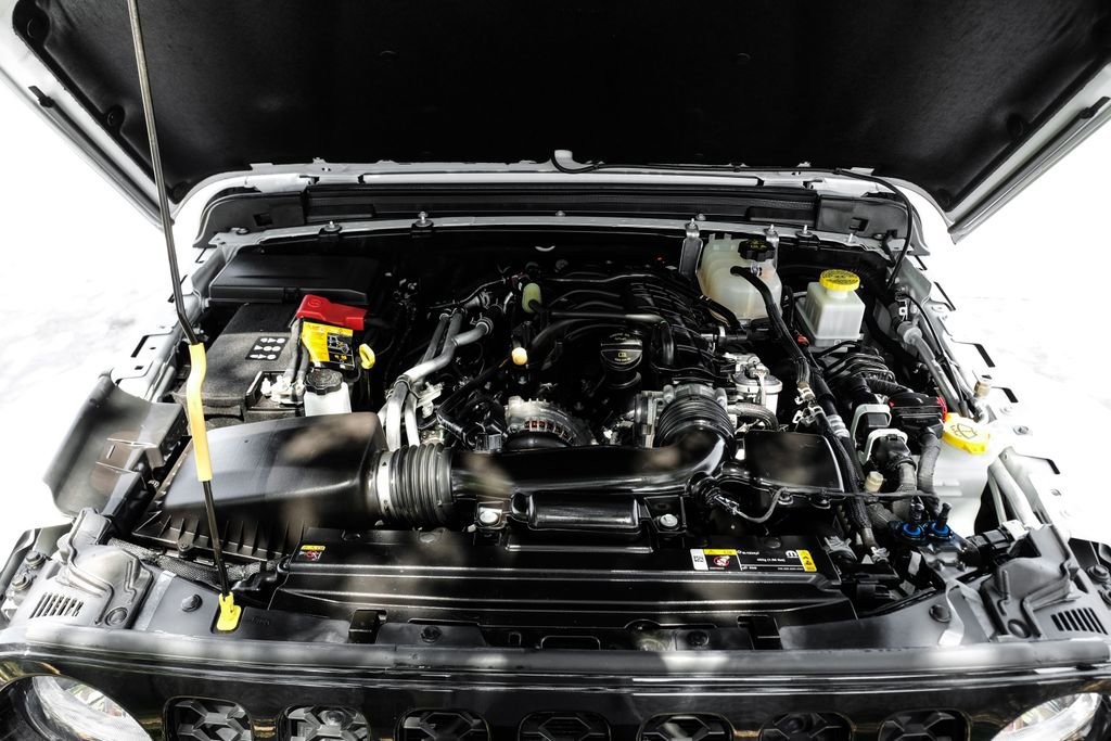 Used 2022 Jeep Gladiator Sport image 7