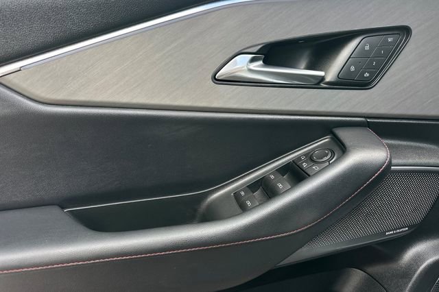 Used 2024 Acura ZDX A-Spec image 12