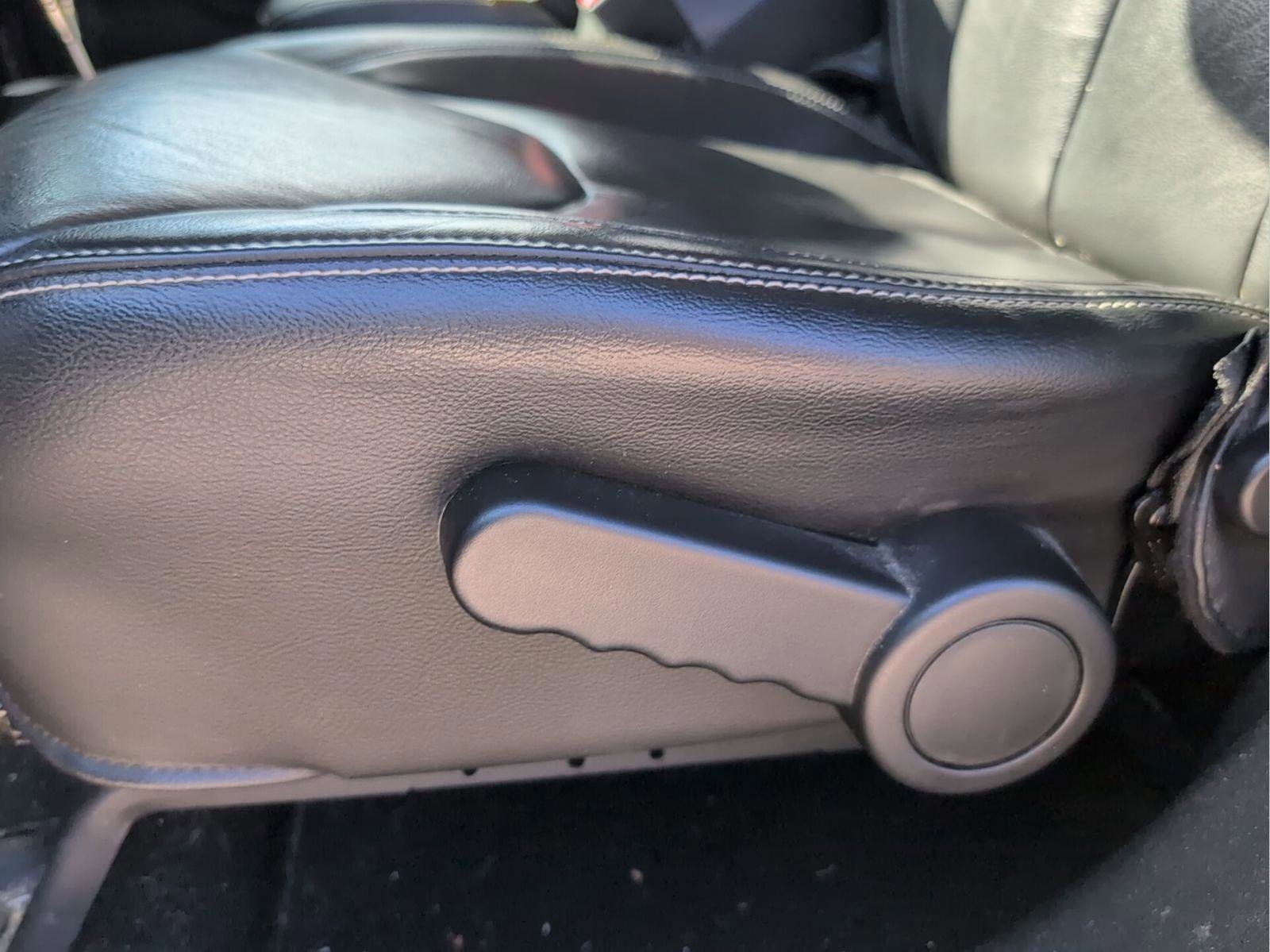 Certified 2018 Jeep Wrangler Unlimited Sahara image 24