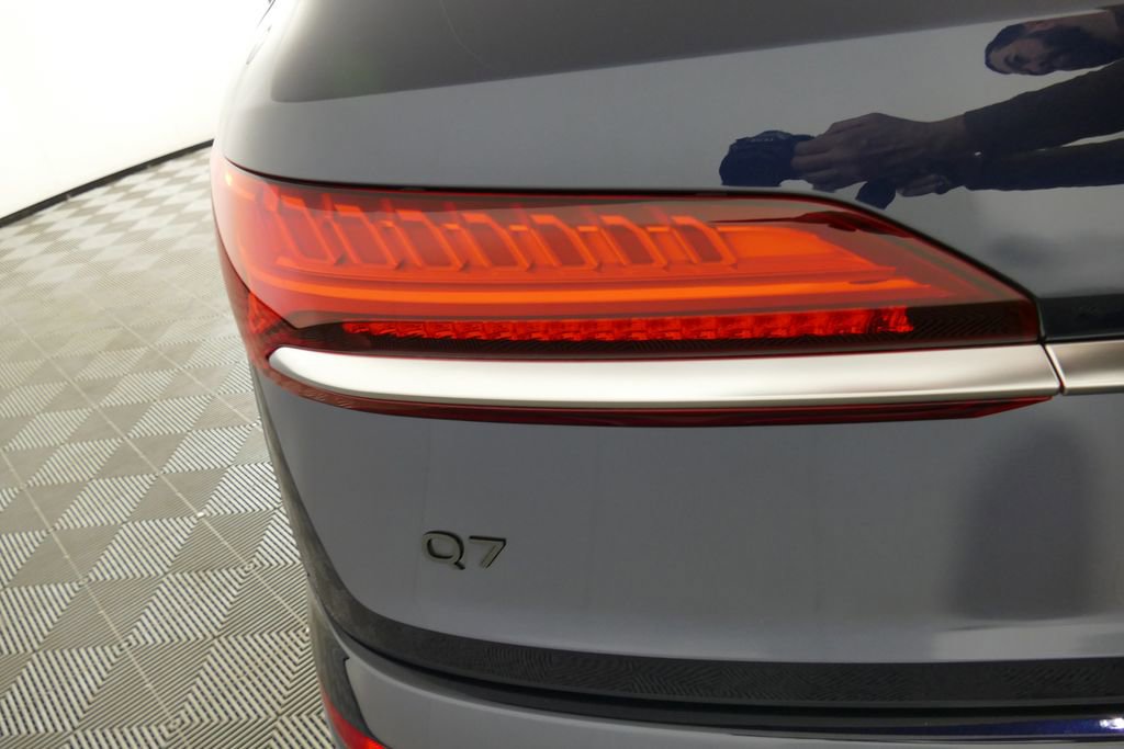 Certified 2025 Audi Q7 3.0T Premium Plus w/ Premium Plus Package AWD/4WD image 2