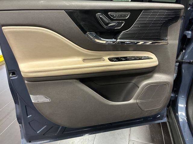 Used 2022 Lincoln Corsair FWD image 40