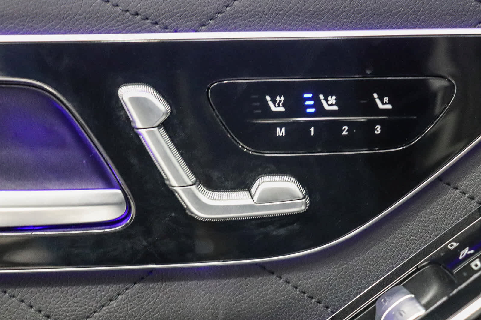Used 2023 Mercedes-Benz S 580 4MATIC Sedan image 24