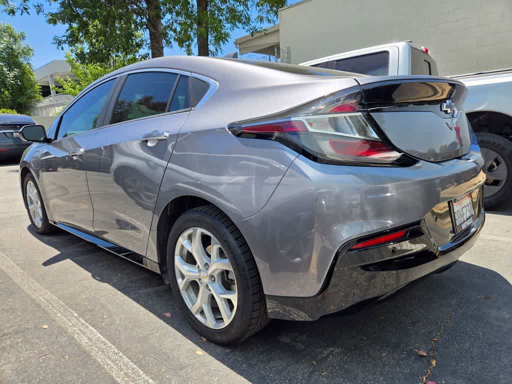 Used 2018 Chevrolet Volt Premier w/ Driver Confidence Package FWD image 4