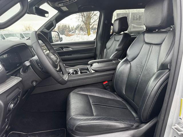 Used 2024 Jeep Wagoneer Series III image 25