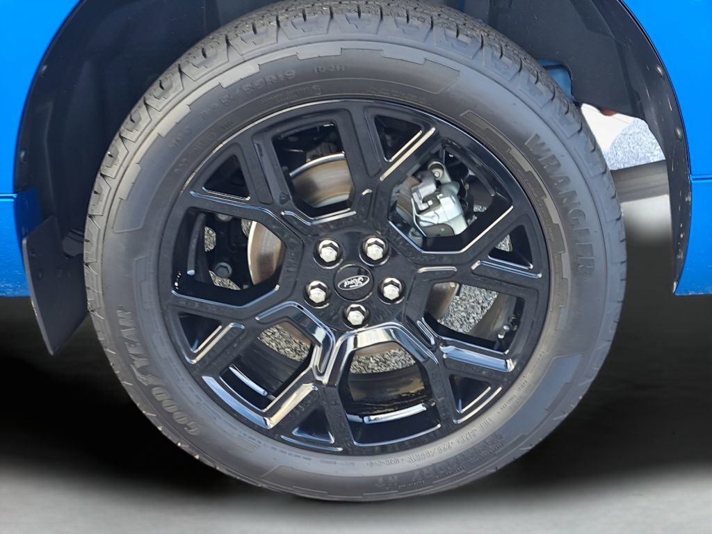 Used 2025 Ford Maverick Lobo image 5