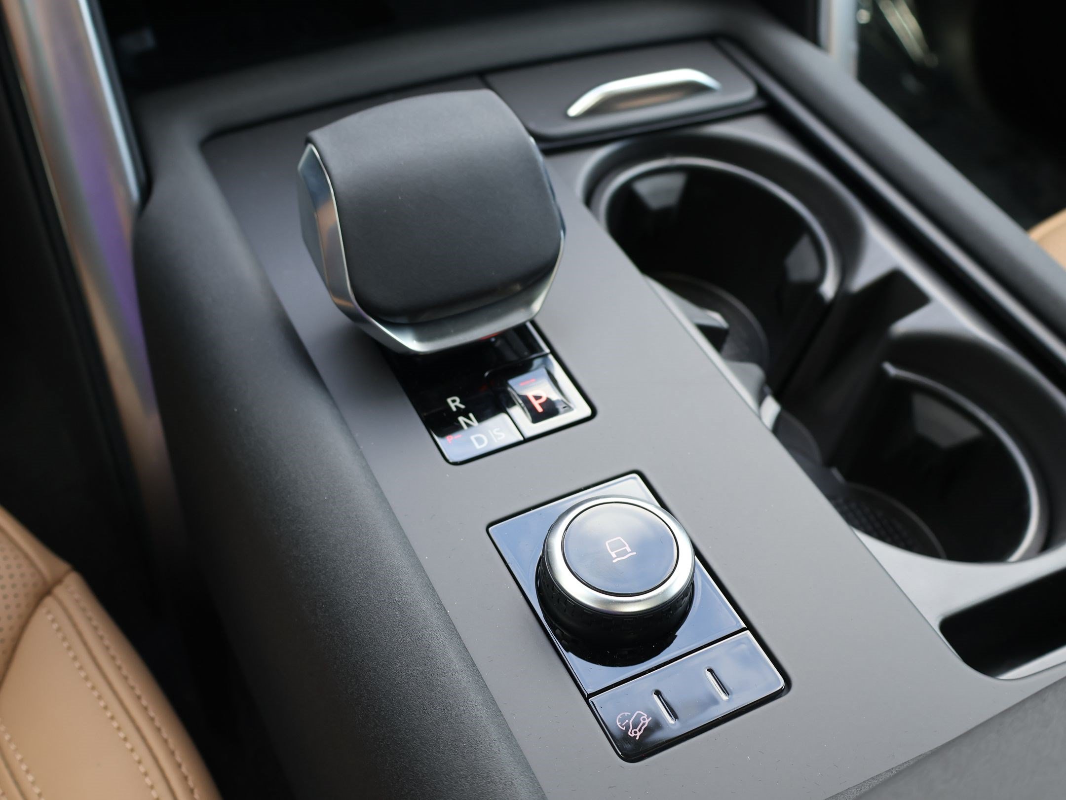 New 2026 Land Rover Discovery Dynamic SE AWD/4WD image 19