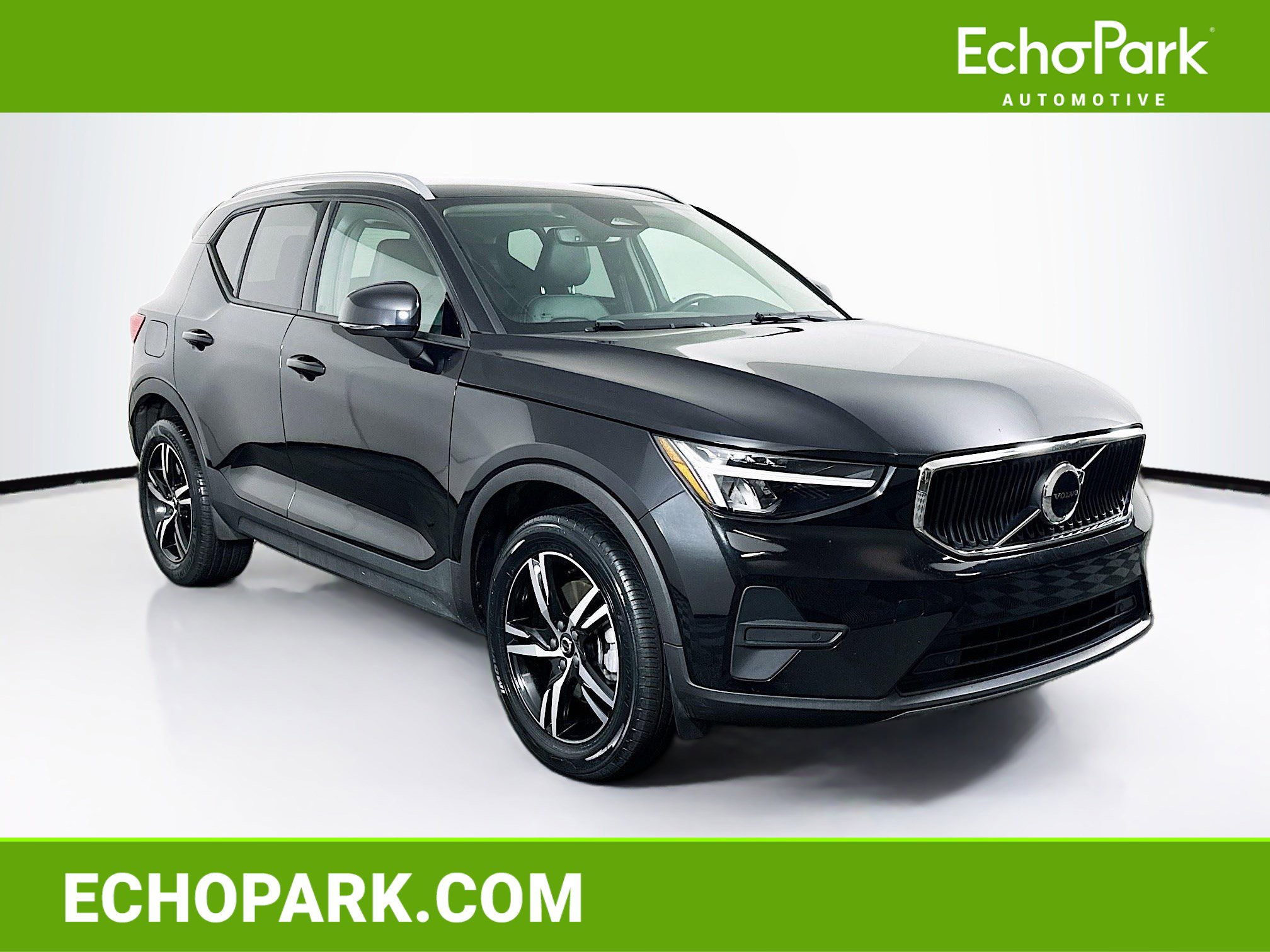 Used 2023 Volvo XC40 B5 Core w/ Protection Package Premier image 1