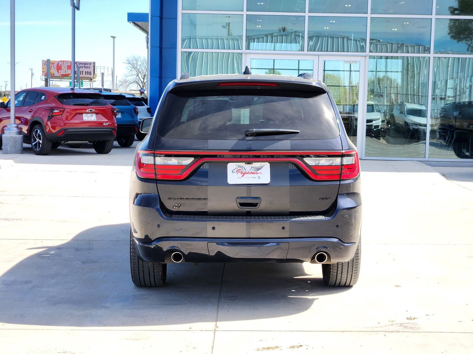 Used 2025 Dodge Durango GT AWD/4WD image 8