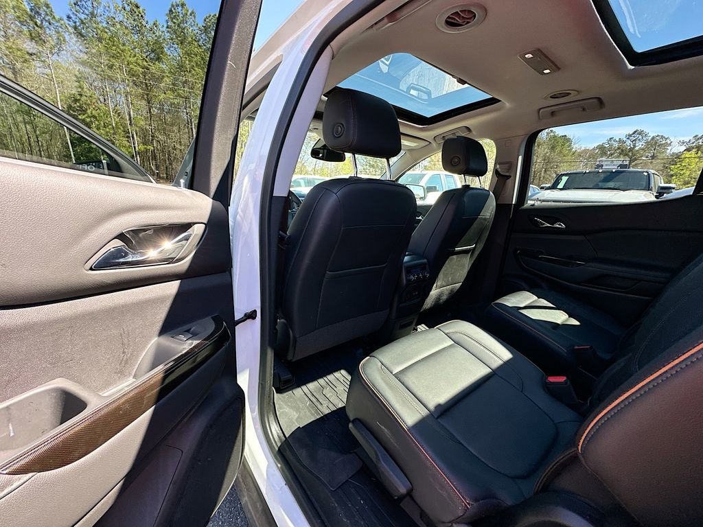 Used 2023 GMC Acadia AT4 w/ Technology Package image 17