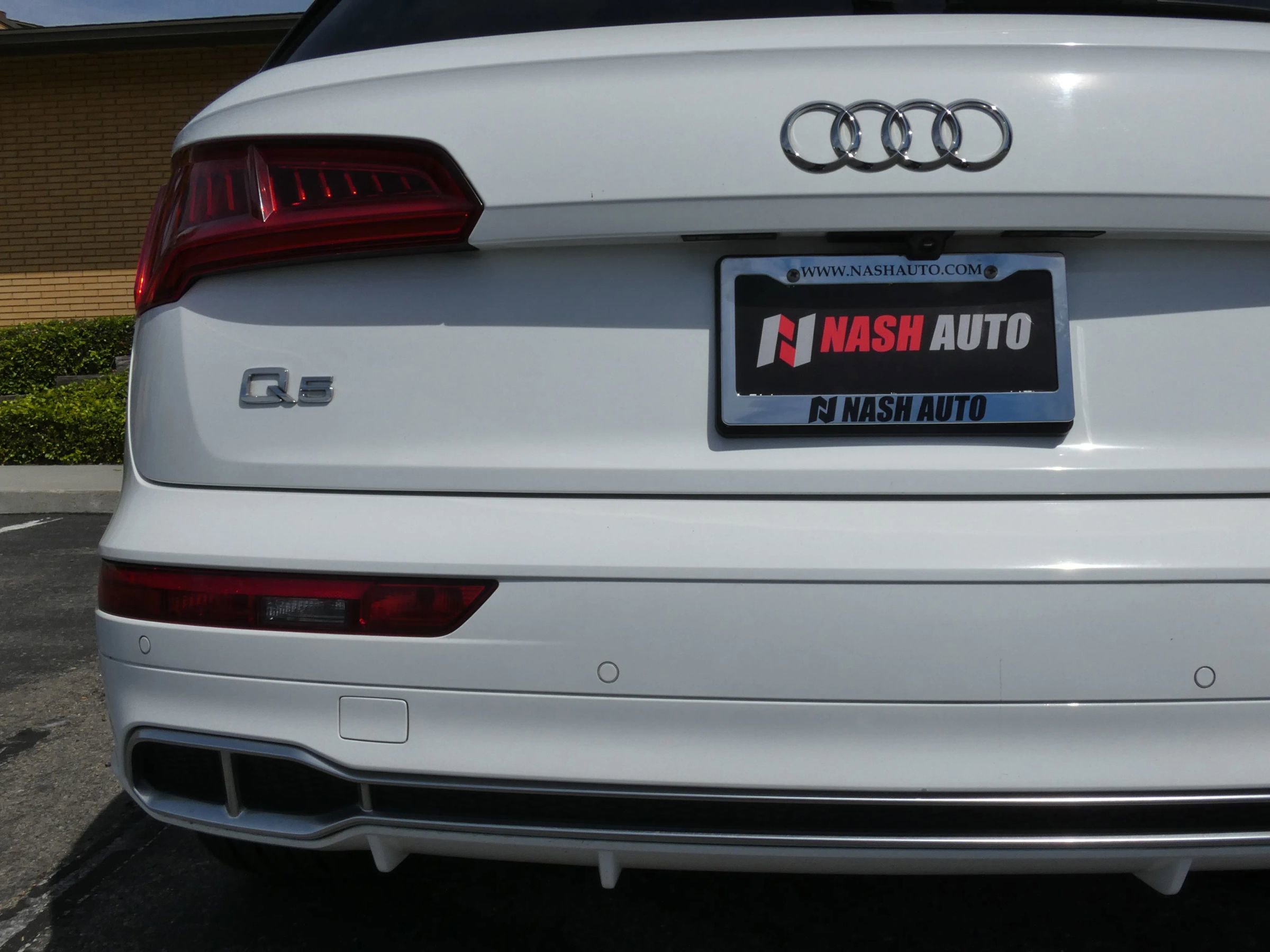 Used 2020 Audi Q5 e Premium Plus image 11