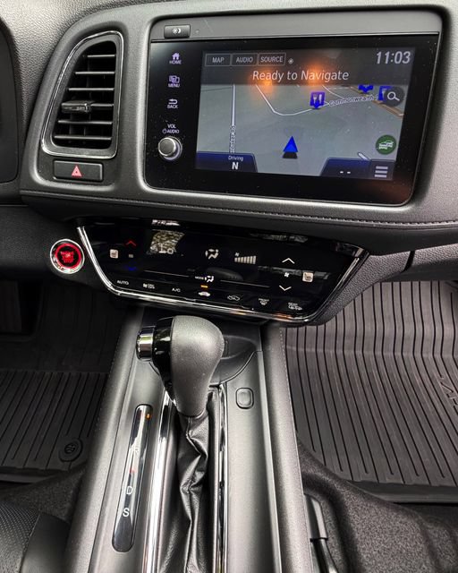 Used 2020 Honda HR-V Touring image 22
