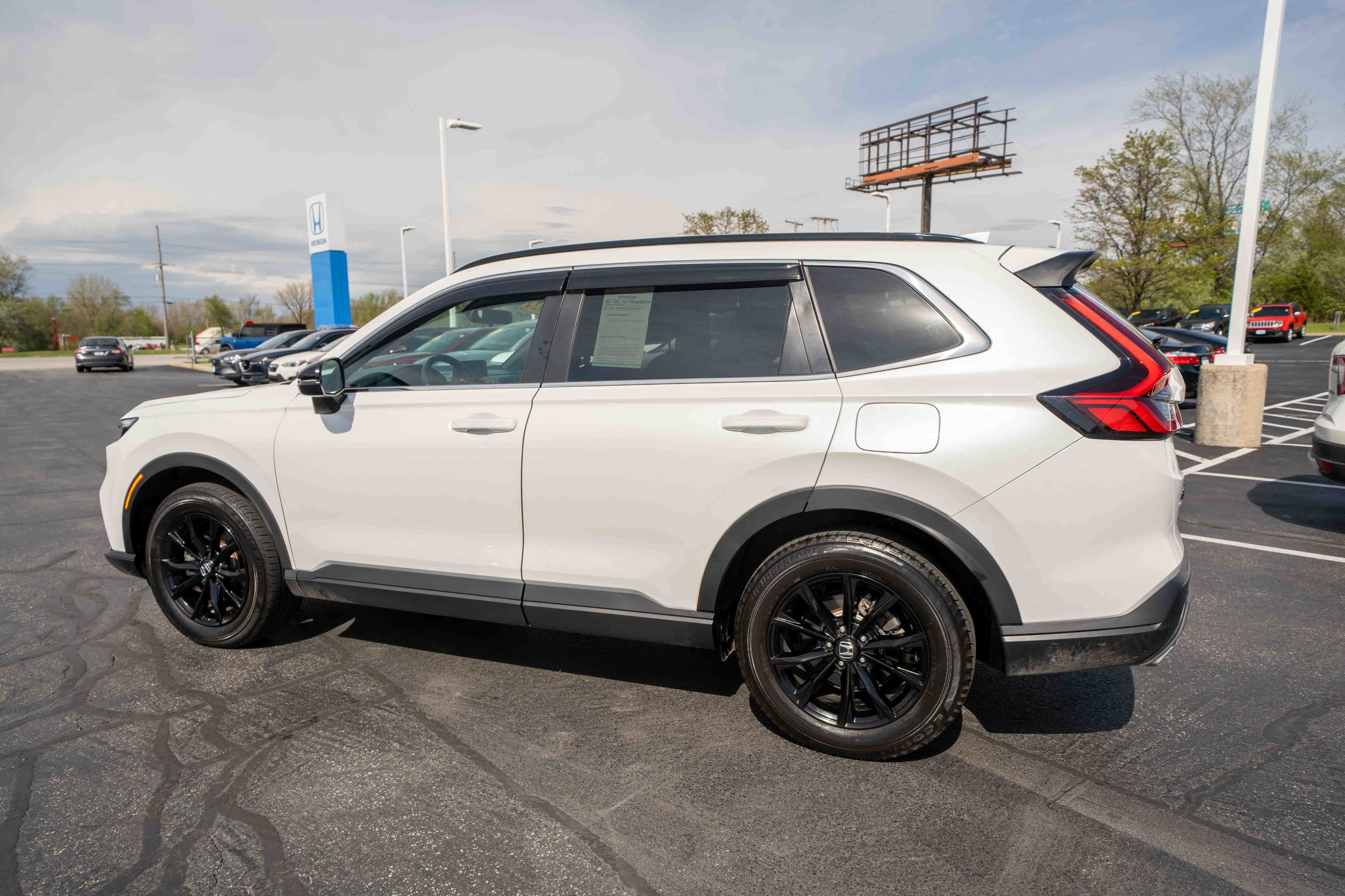 Used 2024 Honda CR-V Sport image 4