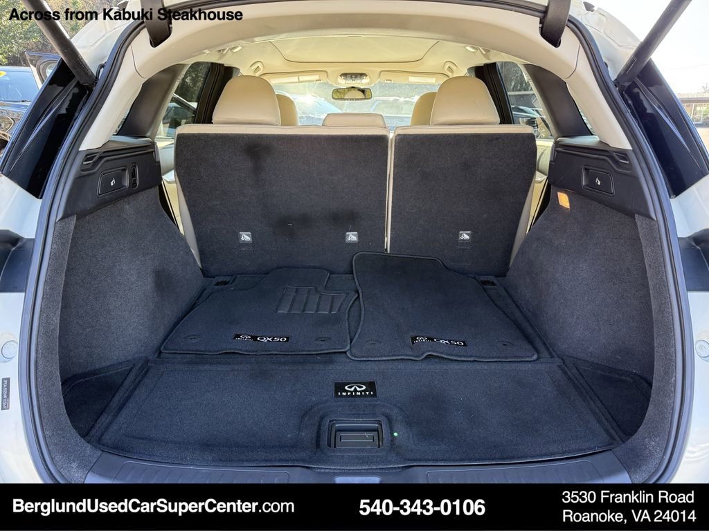 Used 2021 INFINITI QX50 Essential w/ Convenience Package image 14