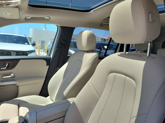 Used 2023 Mercedes-Benz GLB 250 image 23
