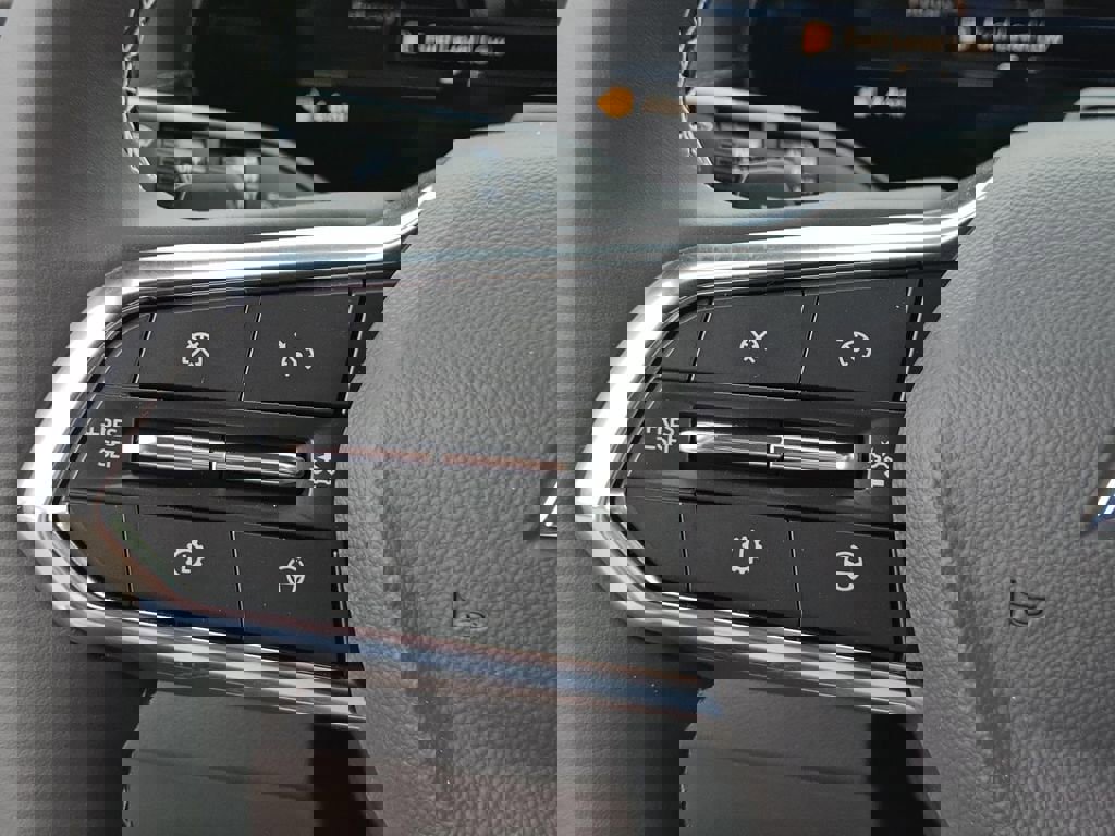 New 2026 Chevrolet Traverse High Country image 16