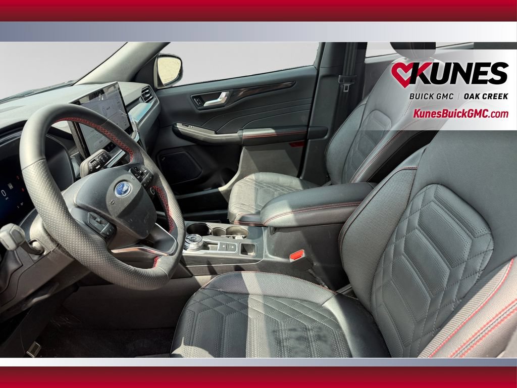Used 2023 Ford Escape ST-Line Elite w/ Premium Technology Package AWD/4WD image 22