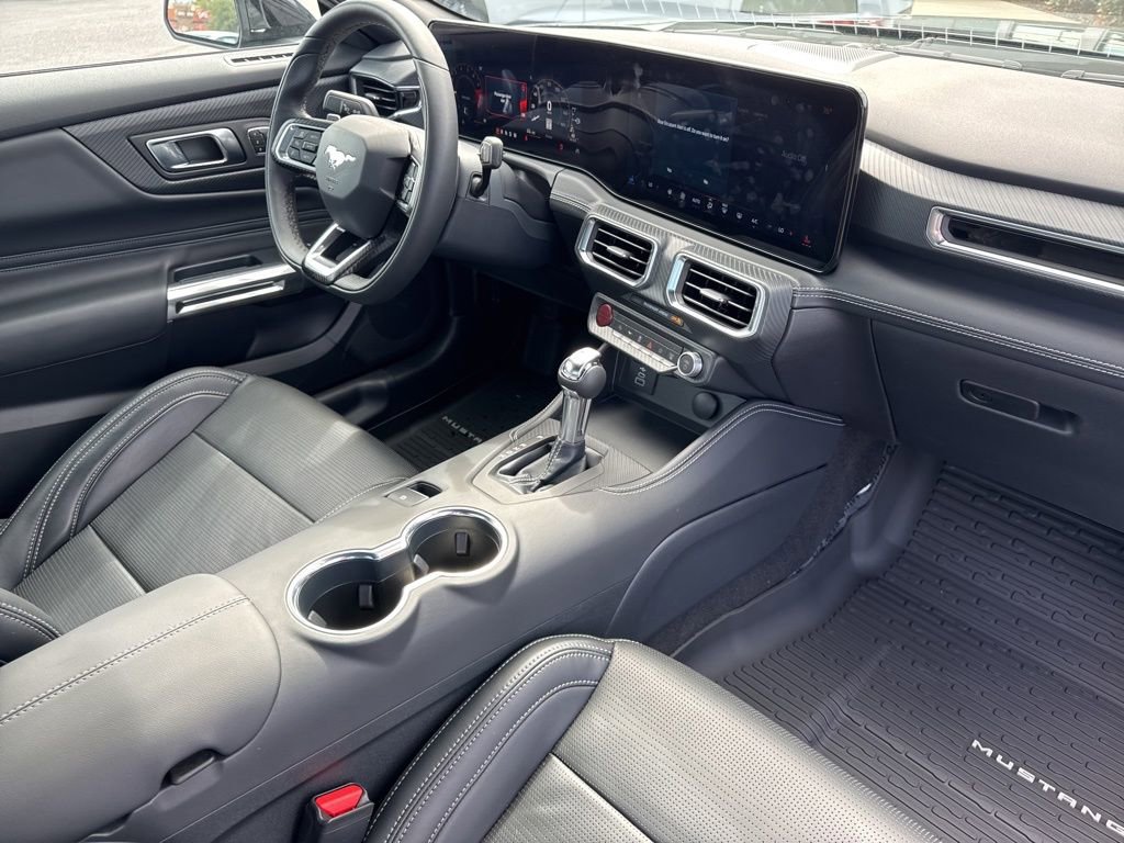 Used 2025 Ford Mustang GT Premium image 15