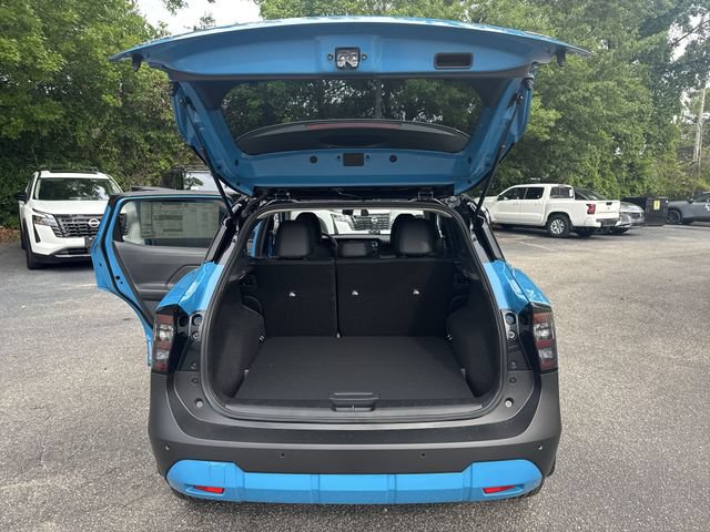New 2026 Nissan Kicks SR FWD image 12
