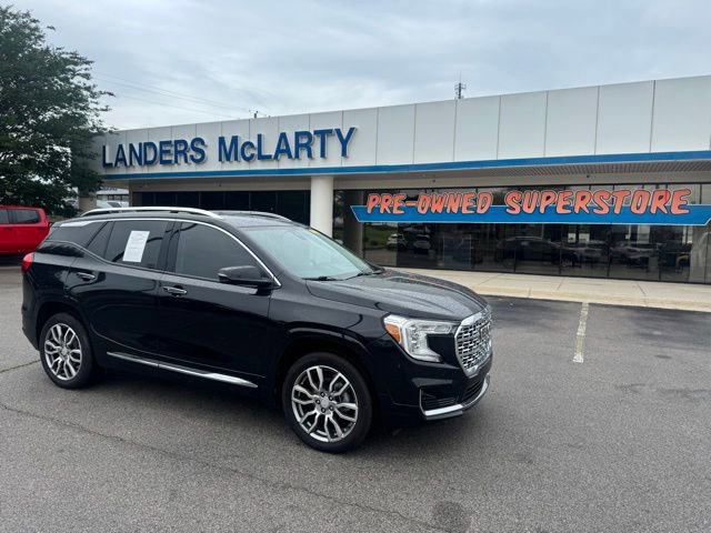 Used 2023 GMC Terrain Denali AWD/4WD image 1