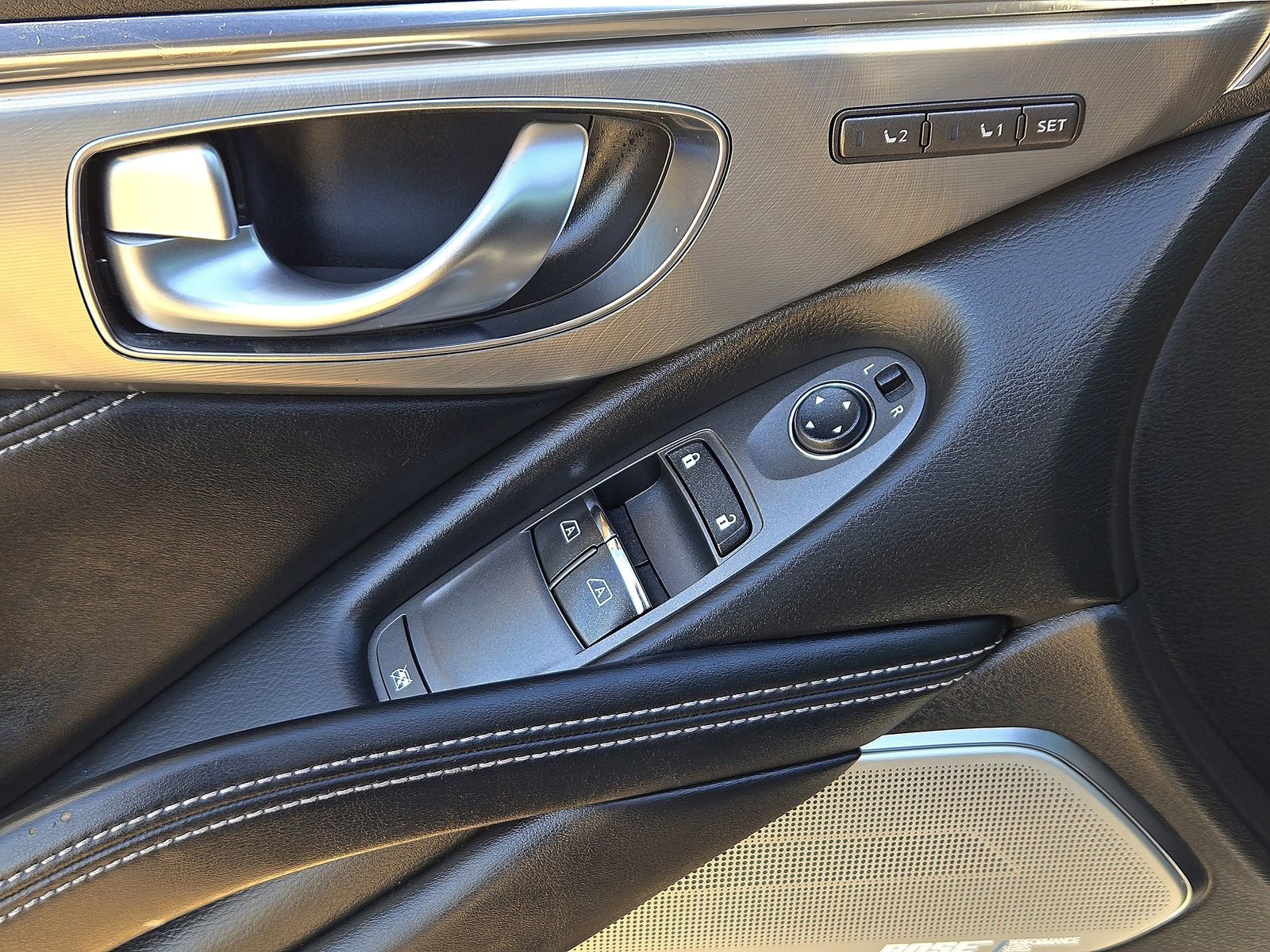 Used 2019 INFINITI Q60 3.0t Luxe w/ Essential Package image 31