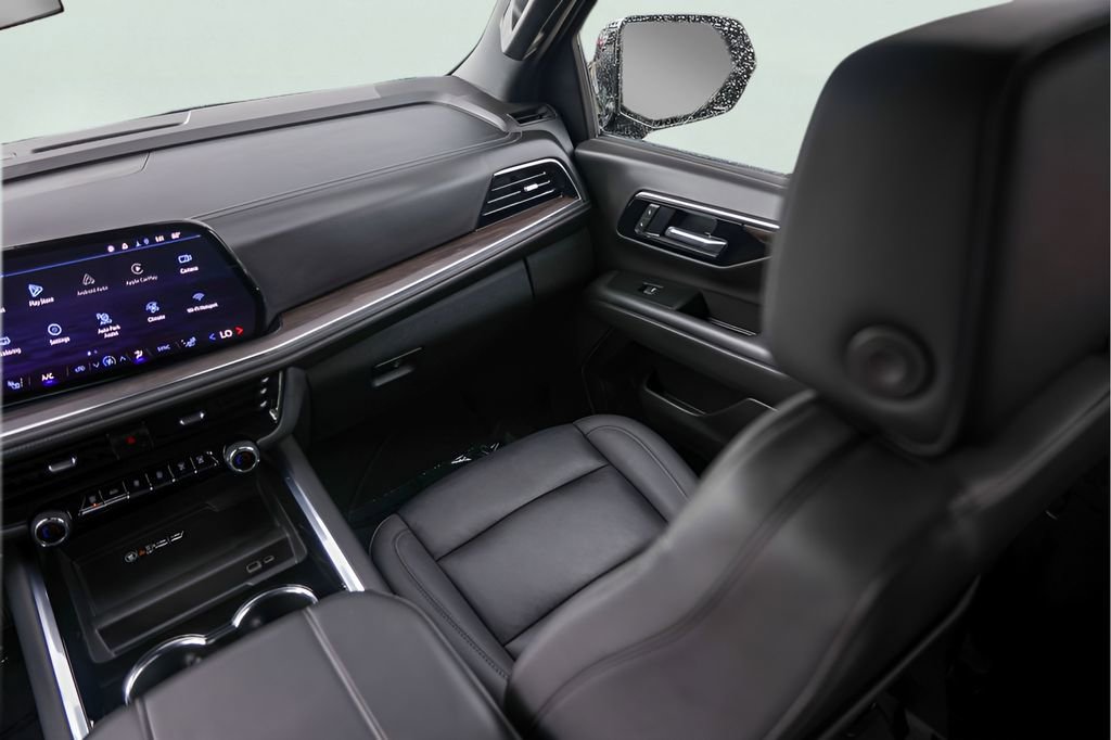 Used 2025 Chevrolet Tahoe LT image 29