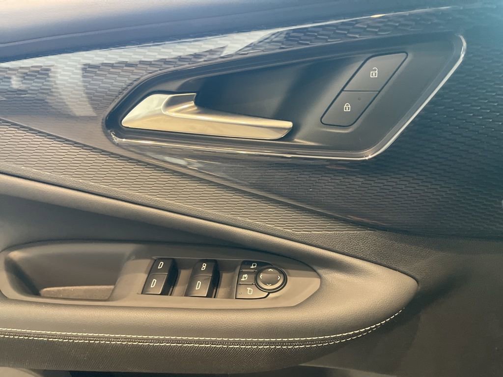 New 2025 Chevrolet Blazer EV LT AWD/4WD image 24