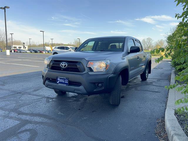 Used 2015 Toyota Tacoma 2WD Double Cab w/ Convenience Package image 3