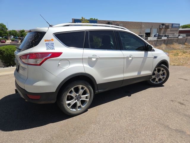 Used 2016 Ford Escape Titanium image 3