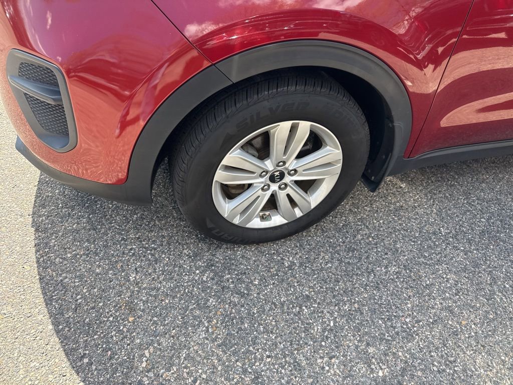 Used 2017 Kia Sportage LX w/ LX Popular Package image 3