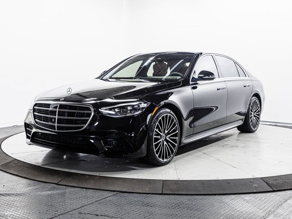 Used 2022 Mercedes-Benz S 580 4MATIC Sedan image 3