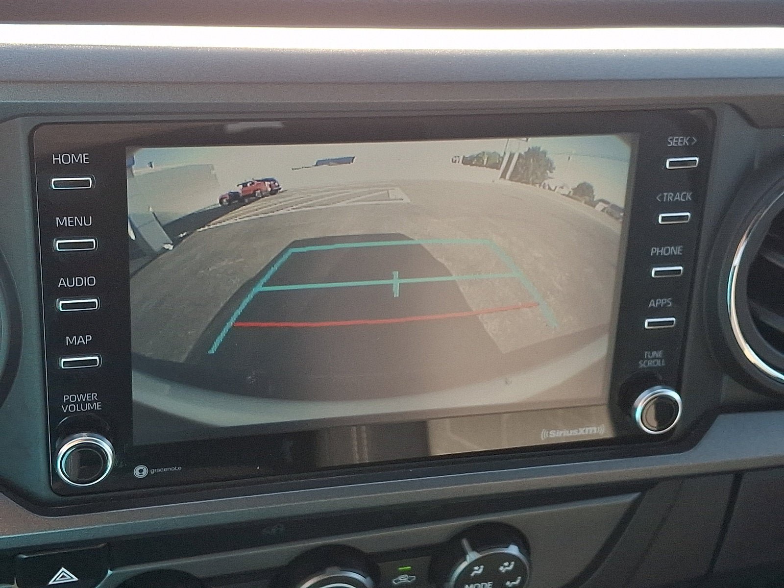 Used 2020 Toyota Tacoma TRD Off-Road AWD/4WD image 18