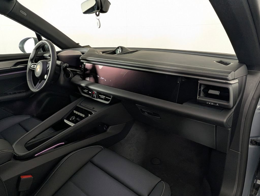 New 2026 Porsche Macan 4S Electric image 19