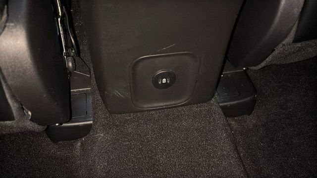 Used 2024 Ford Escape ST-Line Select w/ Tech Pack #2 image 8