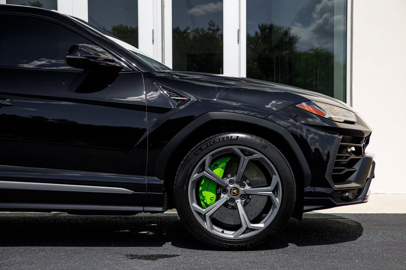 Used 2022 Lamborghini Urus AWD/4WD image 20