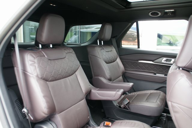 New 2026 Ford Explorer Platinum w/ LUX Leather Package image 39