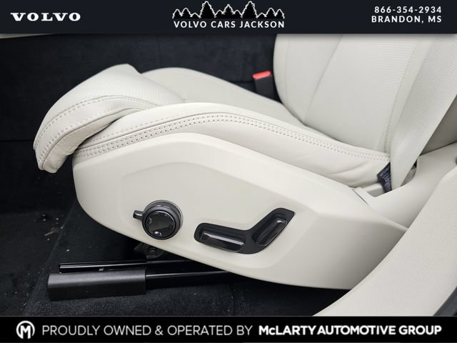 New 2026 Volvo XC60 T8 Ultra w/ Protection Package Premier AWD/4WD image 11