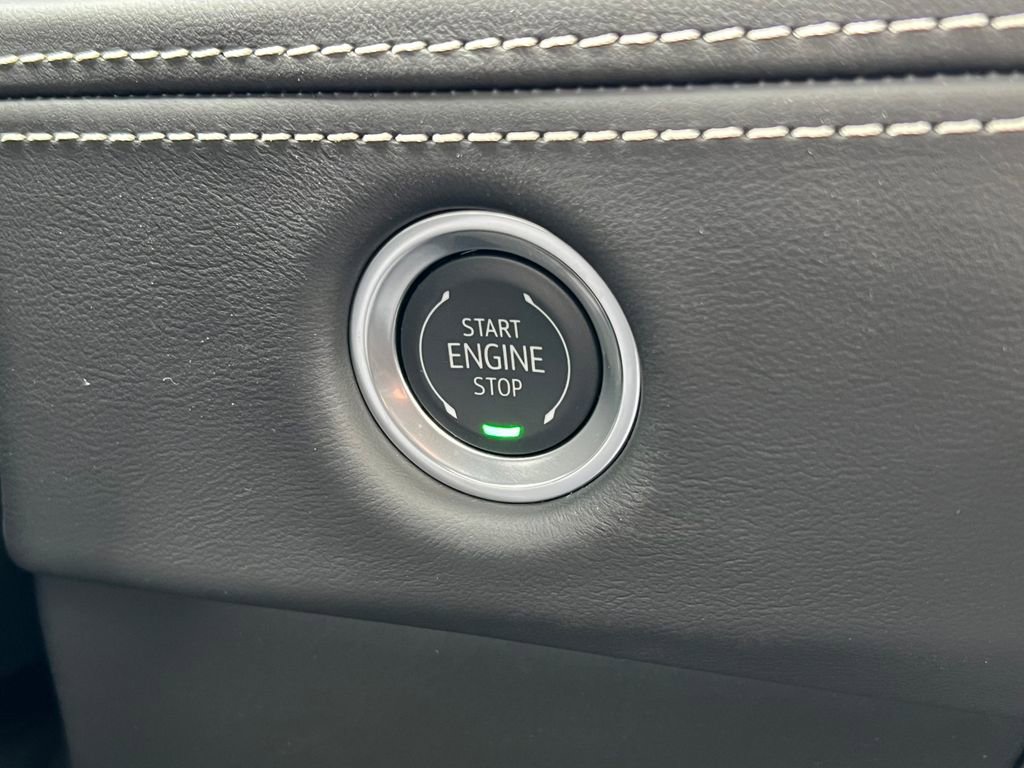 New 2026 Cadillac Escalade Platinum Sport w/ LPO, ONYX Package image 37