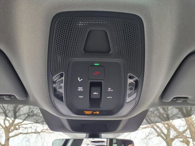 Used 2025 Audi Q5 Premium w/ Convenience Package AWD/4WD image 17