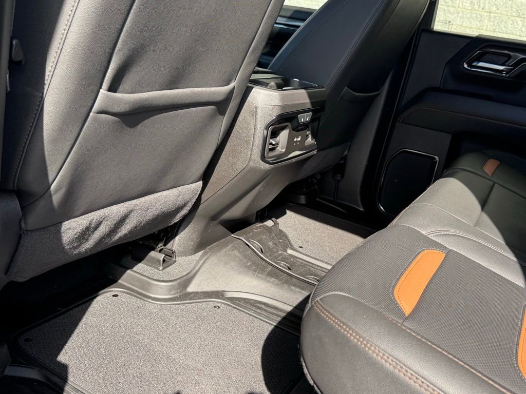 Used 2024 GMC Sierra 2500 AT4 w/ AT4 Premium Plus Package image 24