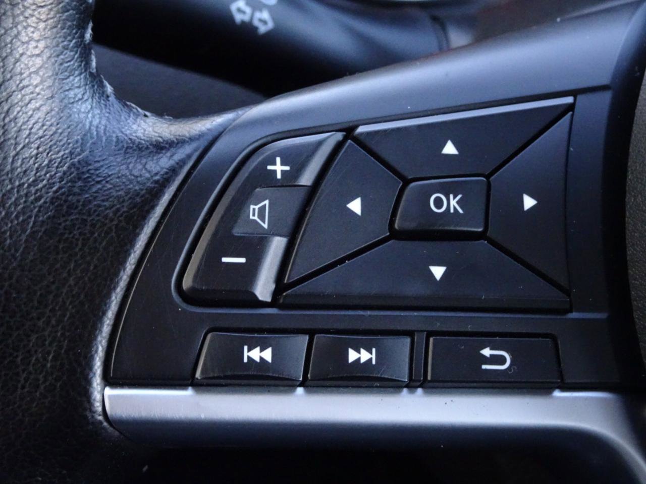 Used 2021 Nissan Rogue Sport SL AWD/4WD image 19