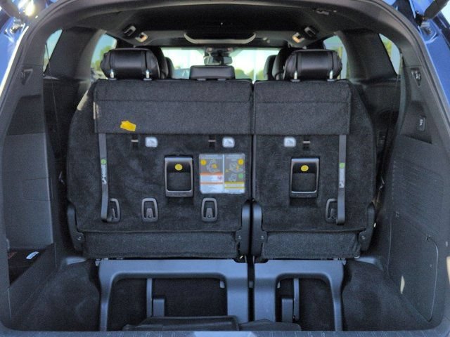 Certified 2025 Toyota Sienna XSE AWD/4WD image 18