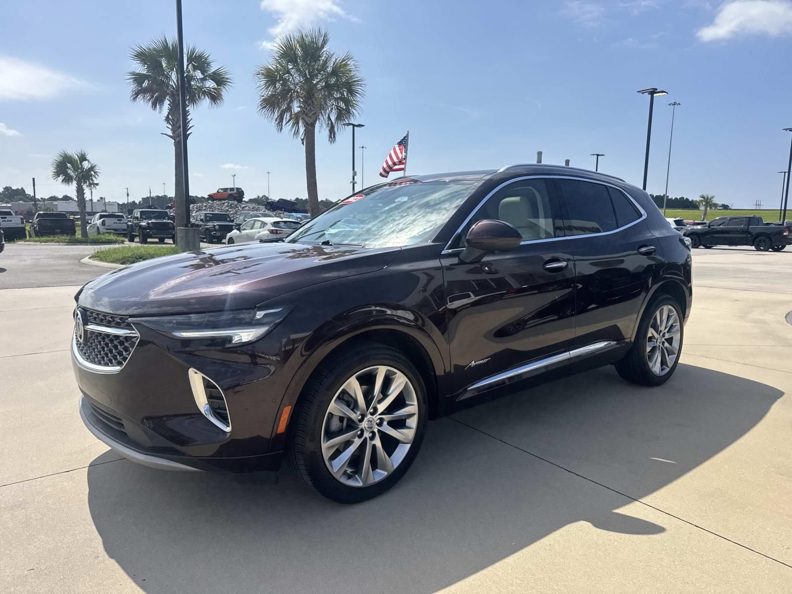 Used 2023 Buick Envision Avenir AWD/4WD image 3