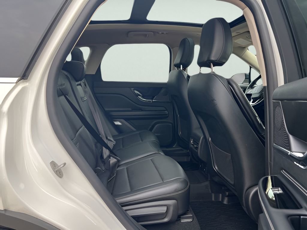 Used 2023 Lincoln Corsair Reserve w/ Equipment Group 201A image 13