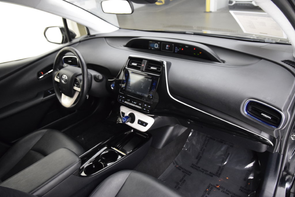 Used 2017 Toyota Prius Three Touring FWD image 14