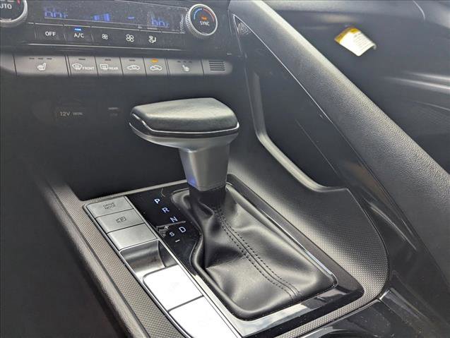 Used 2023 Hyundai Elantra Limited image 10