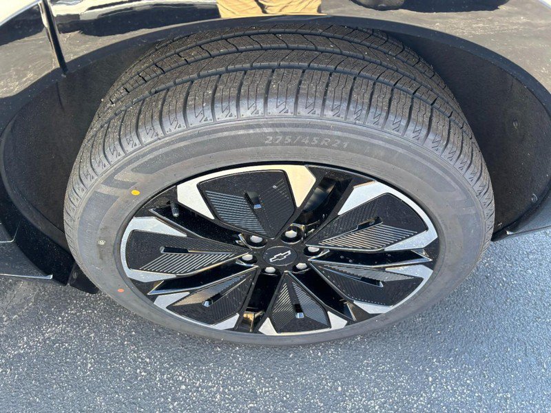 Used 2024 Chevrolet Blazer EV RS RWD image 8