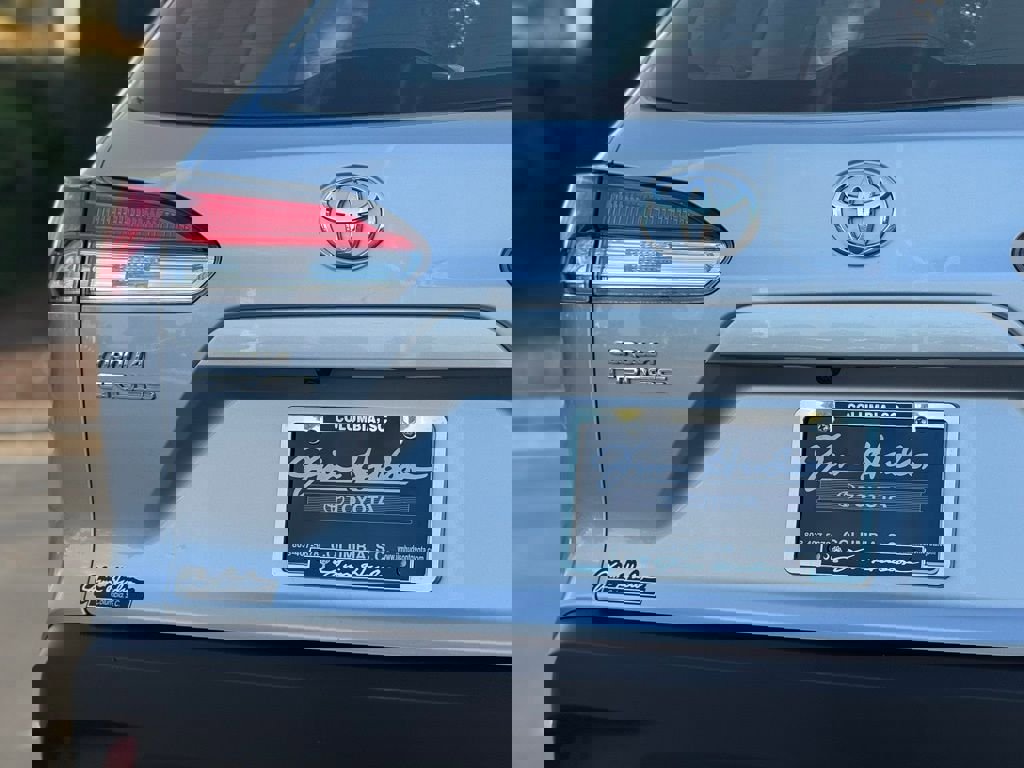 Certified 2023 Toyota Corolla Cross L image 12